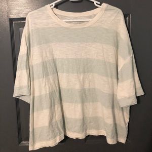 Universal thread crop top from target. Size XXL. Color is white/light green.